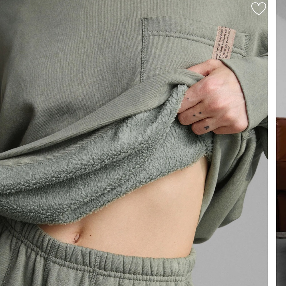 Lunya Shaded Olive Silksweats Midweight Reversible Pocket Sweatshirt Small - Picture 4 of 12